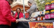 El Cruce de las Peatonales se llenó de sabor a miel con una feria muy especial