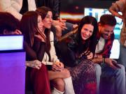 Toda la intimidad de la tribuna de los ex Gran Hermano, con Cata y Chiara de cabecillas: quién decide las ubicaciones, qué hacen en los cortes, y quiénes son los más picantes