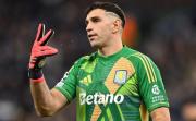 ¿Se va de Inglaterra?: el gigante de Europa que va a la carga por el Dibu Martínez