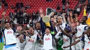 Otro título y un premio extra para el “Cuti” Romero: Tottenham ganó la Europa League