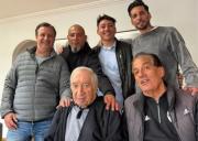 Carlos Bilardo recibió una visita que emocionó a los fanáticos de Estudiantes