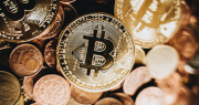 Fin del dólar: avanza la ley para crear reservas de Bitcoin en el Gobierno y solo falta un paso más