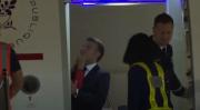 El video del incidente entre Emmanuel Macron y su esposa desata polémica en Francia