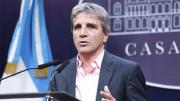 El Gobierno buscará dólares en el exterior con un bono: Luis Caputo habló del impacto en la deuda