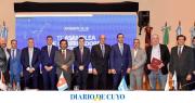 El Ejecutivo reunió a 16 gobernadores para pedirles que apoyen el plan para usar los dólares del colchón