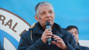 El gobierno libera el cepo pero no permite paritarias libres.