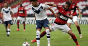 Vélez empató y se clasificó primero en su grupo de la Libertadores