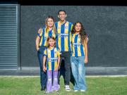 La tierna dedicatoria de Ángel Di María a su mamá y la foto familiar de su regreso a Rosario Central: Agarrá la bici