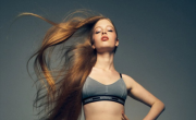 Aterrada: la hija trans de Elon Musk debutó como modelo