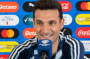 Sería un sueño si : fue la revelación del año en Europa y le mandó un recado a Scaloni para la Selección
