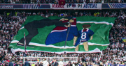 La hinchada del PSG tuvo un emotivo gesto con Luis Enrique