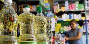 Operativo retiene 1.500 litros de aceite en Sucre e impide venta especulativa de hasta Bs 170 el bidón