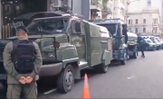 Tensión en el Congreso: la Policía acorrala a la mega marcha contra el ajuste de Milei