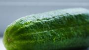 El truco del pepino para que no se pegue nada a la sartén ¿Cómo funciona?