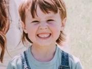 Un niño de 6 años murió por un extraño incidente con un globo después de su cumpleaños: la alerta de los médicos sobre los peligros más inocentes