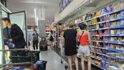 Esperan una caída de la inflación en mayo por los precios de alimentos