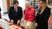 El Papa recibió a Milei y anunció que visitará Argentina