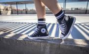 Zapatillas Converse y Le Coq por menos de 40 mil pesos: dónde queda el outlet