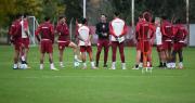 Eduardo Domínguez vuelve al país y se viene una semana de fuertes definciones antes de la pretemporada