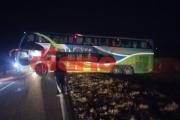 Un colectivero hizo una mala maniobra y quedó varado en medio de la Ruta 34