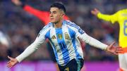 Thiago Almada volvió ser figura en la Selección argentina y se ganó un lugar a un año del Mundial