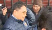 Viceministro Silva agredido en La Paz durante un operativo de control contra el alza del precio del pollo