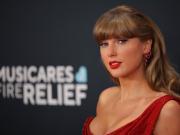 Necesitás calmarte: el gobernador de California escala la pelea con Trump con un video de Taylor Swift