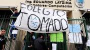 Alumnos del Nacional, el Pellegrini y otras escuelas secundarias tomaron los colegios en apoyo a Cristina Kirchner