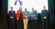 Los dos periodistas sanjuaninos más conocidos del país recibieron distinciones y sus familiares compartieron anécdotas imperdibles