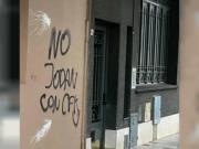 Otro ataque a la libertad de prensa: vandalizaron la sede de Radio Rivadavia con pintadas a favor de Cristina Kirchner