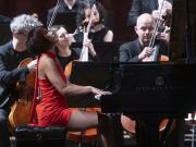 La pianista china Yuja Wang y la Mahler Chamber Orchestra construyeron una comunión mágica y magistral en el Colón