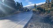 Dos bloqueos se mantienen en la carretera nueva Santa Cruz