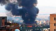 Israel urge a evacuar Teherán y bombardea televisión iraní