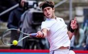 Debut y triunfo del platense Tomás Etcheverry en el césped de Halle