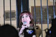 Cristina Kirchner quedó presa: la Justicia le confirmó la domiciliaria y no irá a Comodoro Py