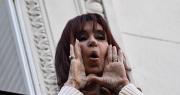 Justicia concede detención domiciliaria a expresidenta Kirchner en Argentina