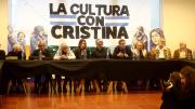 El apoyo de la cultura a Cristina: Estamos con ella por compromiso político, además del amor