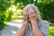 Alzheimer: ¿cuáles son las señales de alerta además de la pérdida de memoria?
