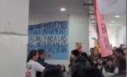Otro libertario echado de una asamblea en la UNLP