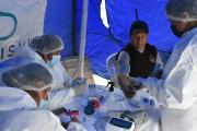 El Alto: Feria Integral de Salud en el mercado campesino Santa Rosa ofrece atención gratuita