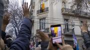 ¿Puedo salir o no al balcón de mi casa?: el planteo de Cristina Kirchner al Tribunal