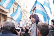 CFK le habló a Plaza de Mayo: No me dejan competir porque saben que pierden