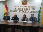 Gobierno asegura que se normalizara la distribución de combustible a las cooperativas mineras