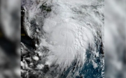 México: Huracán ‘Erick’ se intensifica a categoría 2 sobre el océano Pacífico