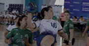 Valentina Rivas, la goleadora juvenil que sorprende y emociona con su pasión por el handball