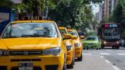 El 30% de los taxis de Córdoba usa Uber, según datos de la empresa mientras el Concejo debate por su regulación