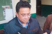 Exministro Siles se presenta en la Policía y se ejecuta su orden de aprehensión