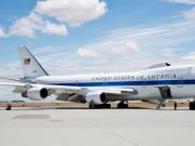 Cómo es el Boeing E-4B, el Avión del Juicio Final, que usa el presidente de Estados Unidos en caso de emergencia mundial