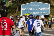 Los Dodgers de Los Ángeles le negaron la entrada a agentes de inmigración al Dodger Stadium