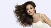 La mascarilla casera con café que es oro puro para tu cabello: aporta brillo y estimula el crecimiento